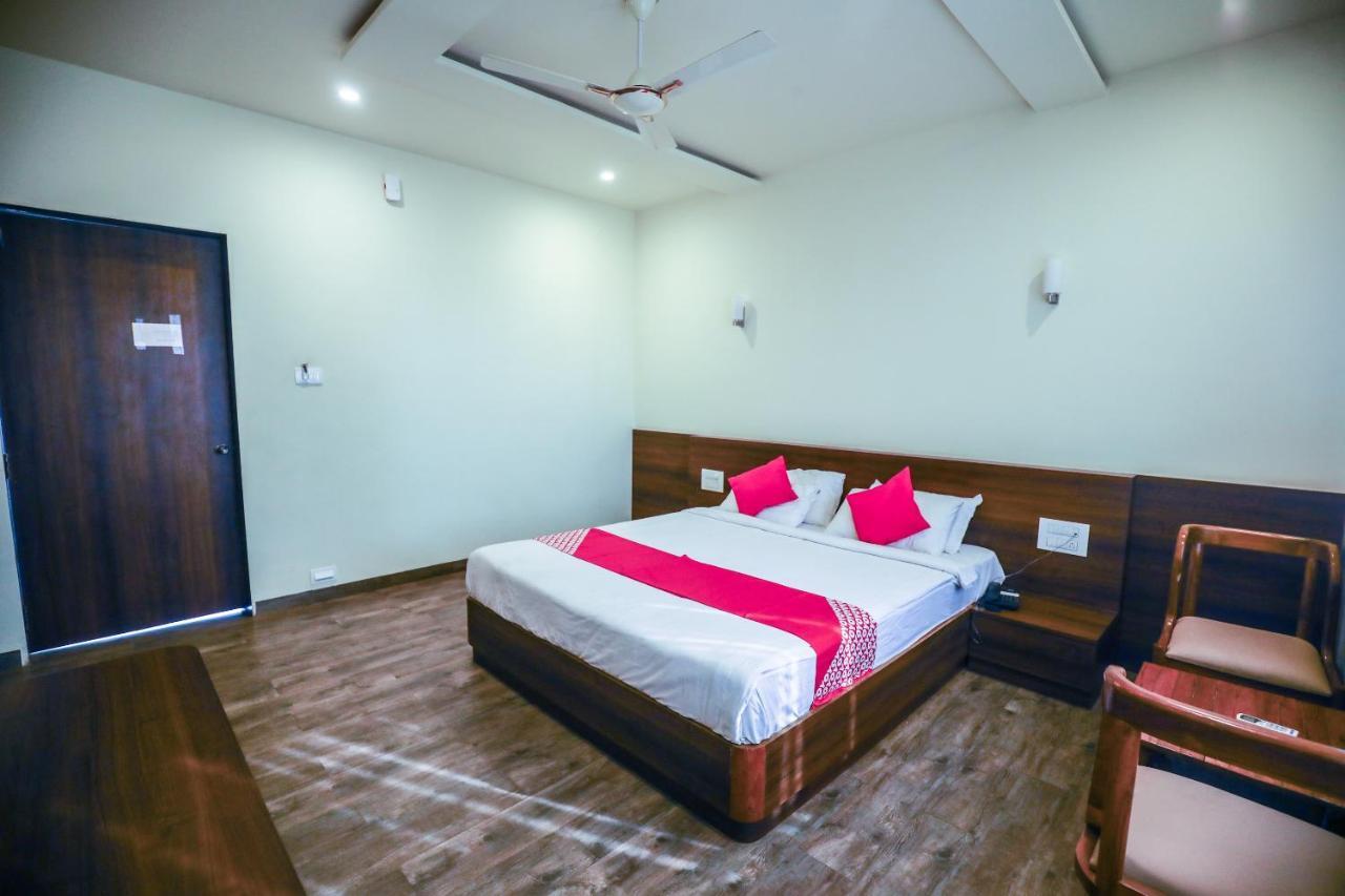 Hotel The Cult Hubli Luaran gambar