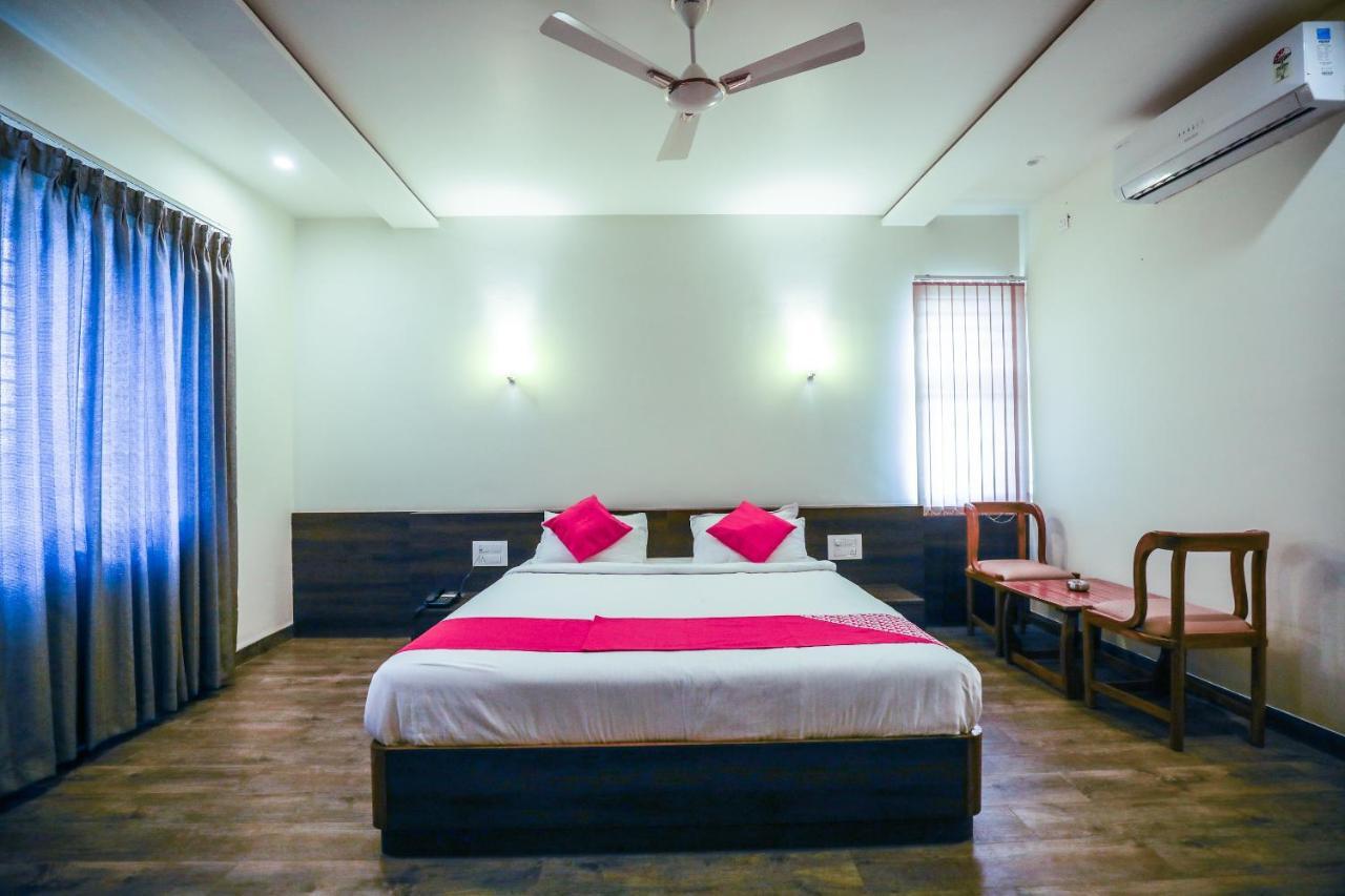 Hotel The Cult Hubli Luaran gambar