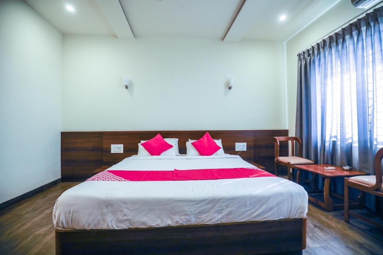 Hotel The Cult Hubli Luaran gambar