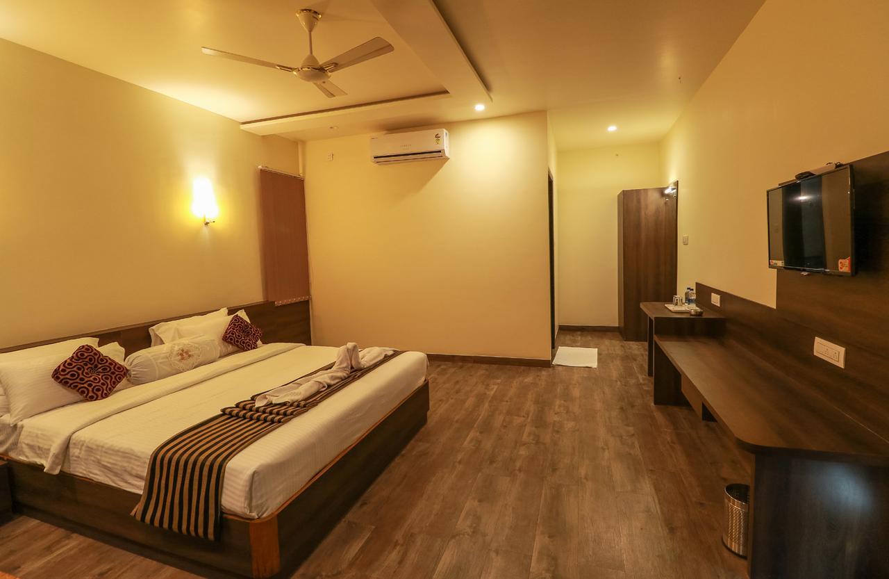Hotel The Cult Hubli Luaran gambar